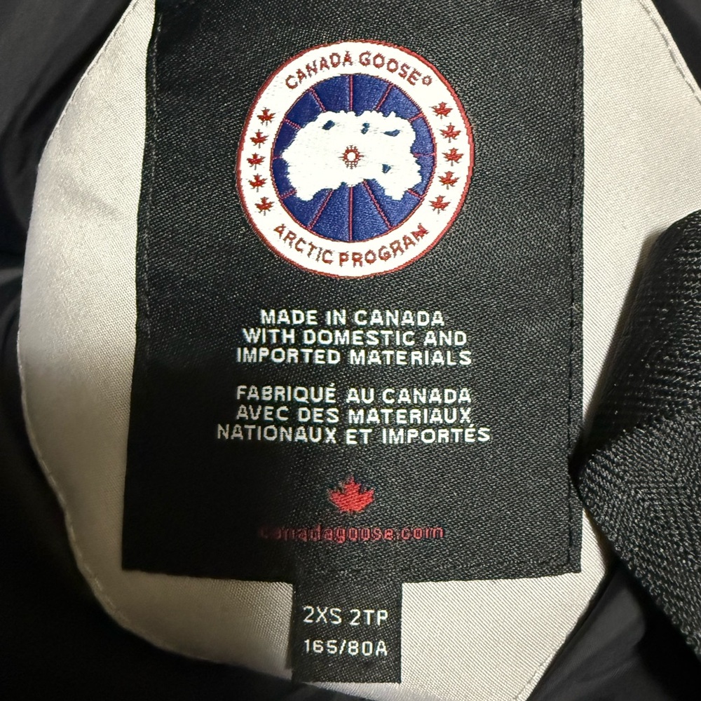 Canada Goose Women's Parka in Moonstone Grey - Picture 5 of 13